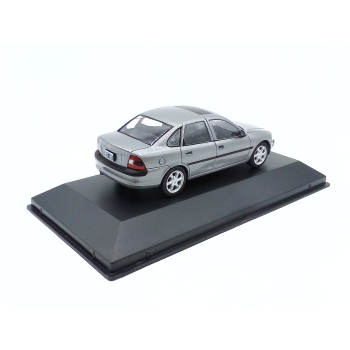 Chevrolet (Opel) Vectra CD 2.0 16V 1996 silver - skala 1:43 - Salvat/Hachette